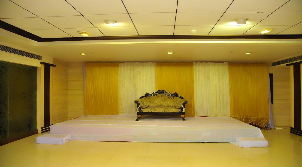 Ongole Hotel Central Park المظهر الخارجي الصورة